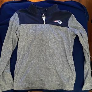 Boys size 18-20 pullover thin fleece. Never worn like brand new.